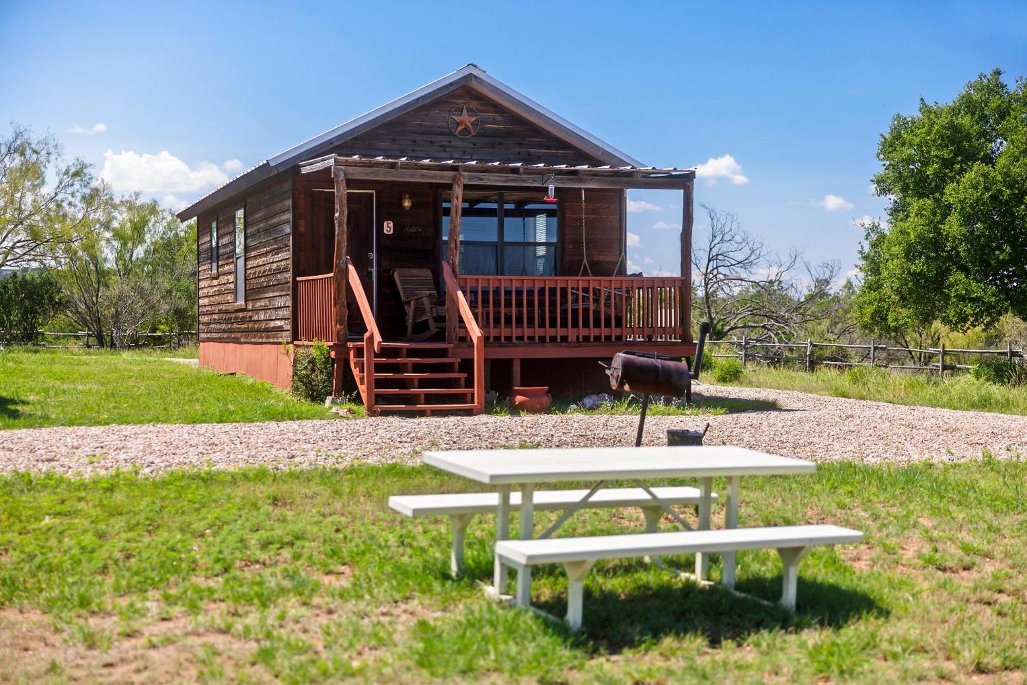 Enchanted Rockview Cabins Crabapple Zewnętrze zdjęcie